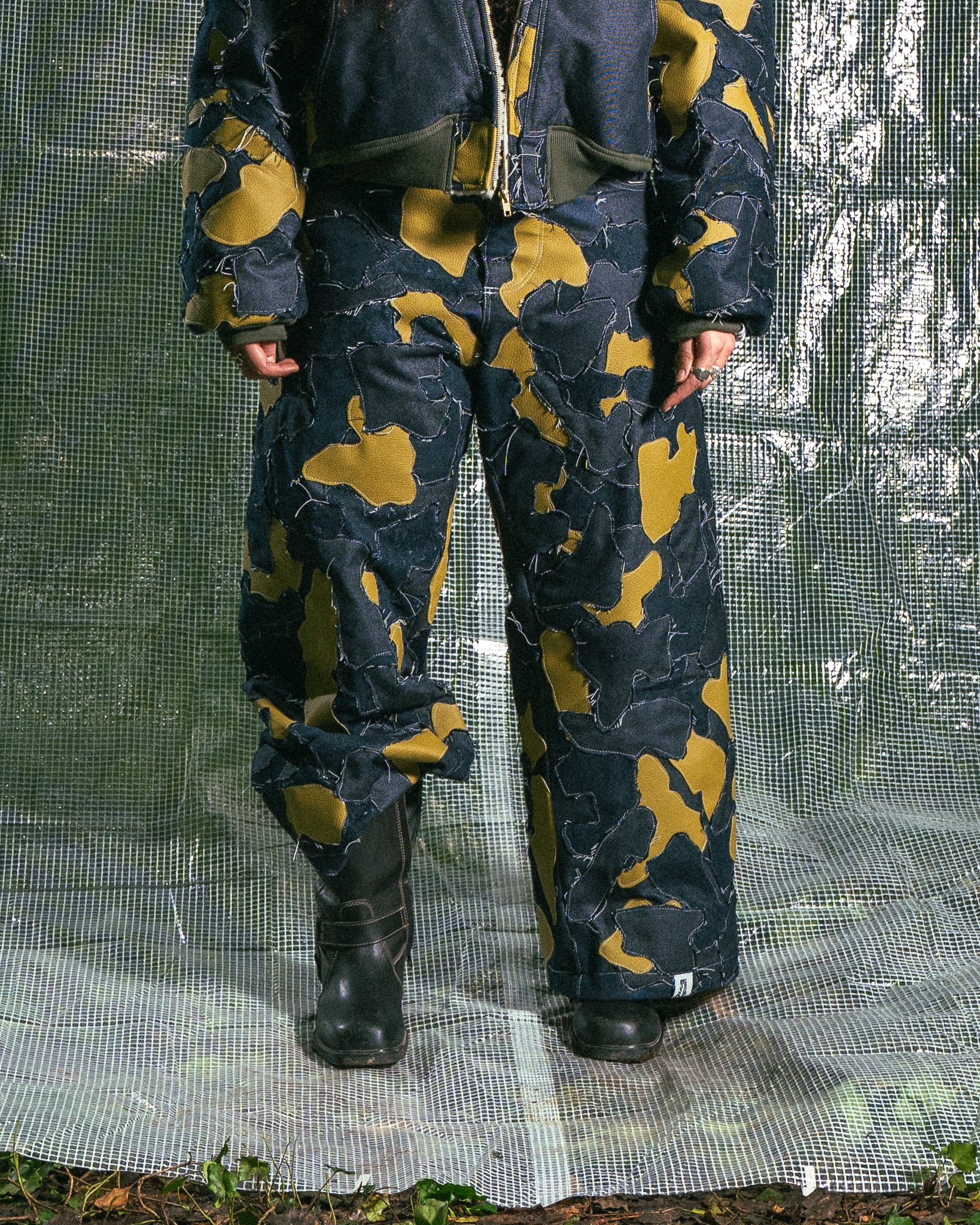 Pantalon en Jean Patchwork Camo