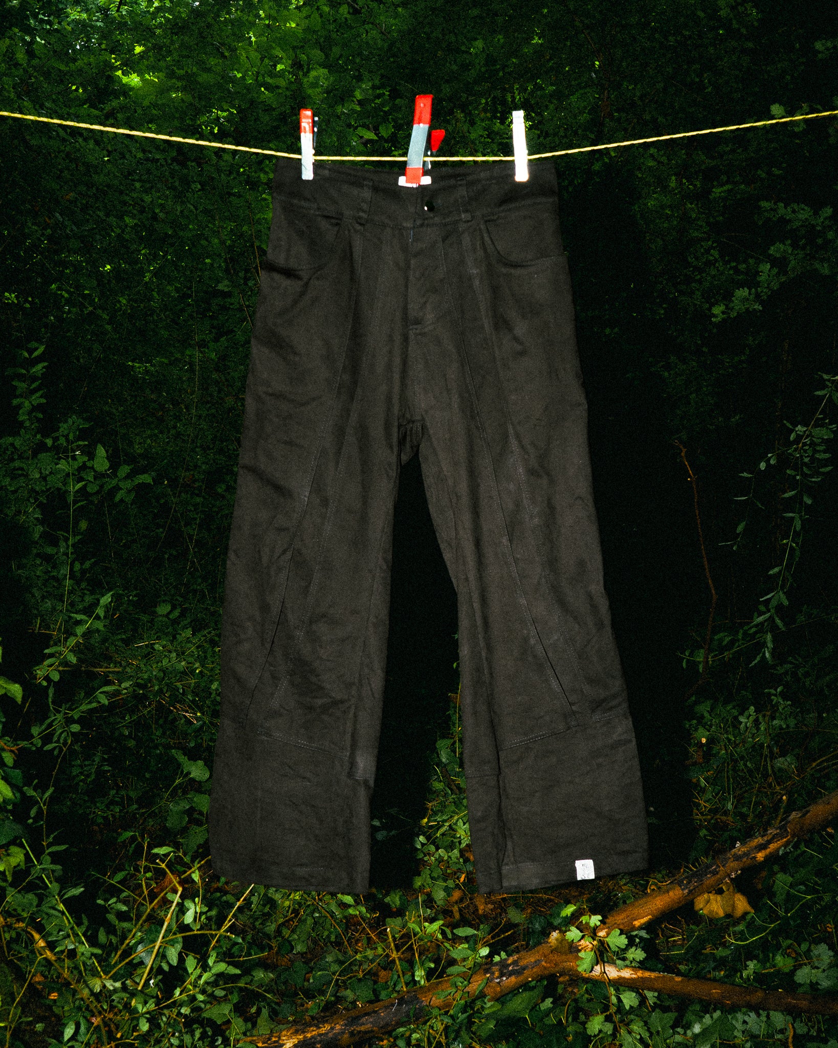 Pantalon à Empiècements Noirs