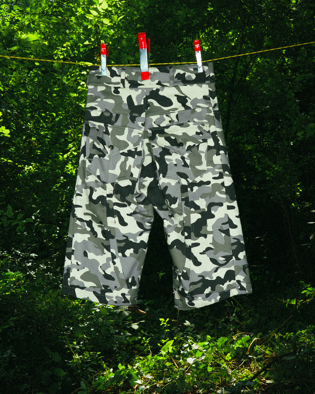 Short Camouflage à Double Empiècement
