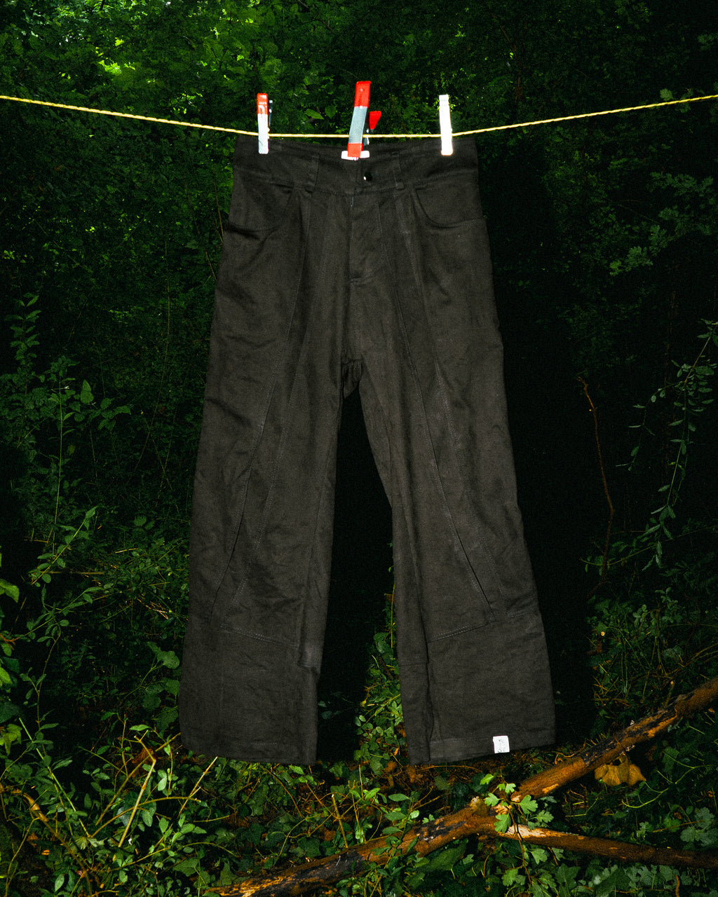 Pantalon à Empiècements Noirs