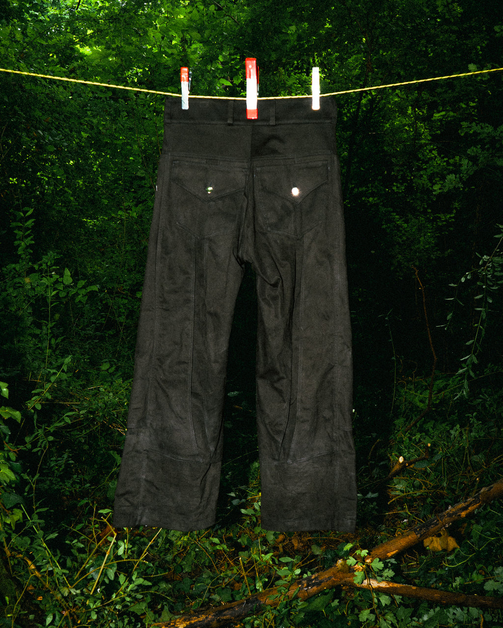 Pantalon à Empiècements Noirs
